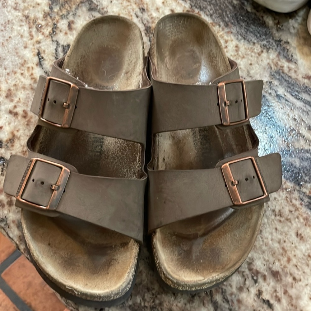 Women’s Birkenstock’s size 39-7.5 Mocha color